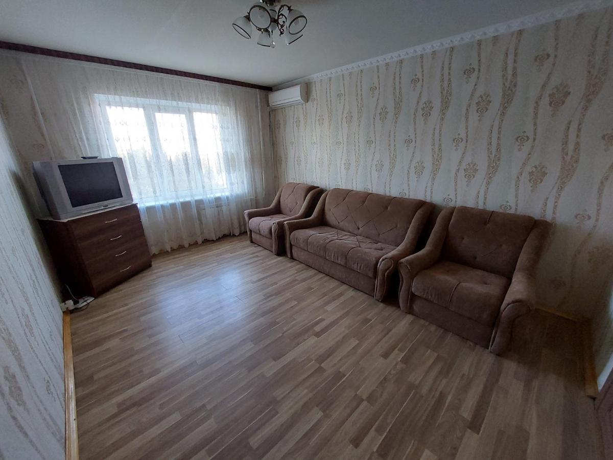 2К Апартаменты Ул.Ревуцкого 19/1 Kyiv Exterior foto