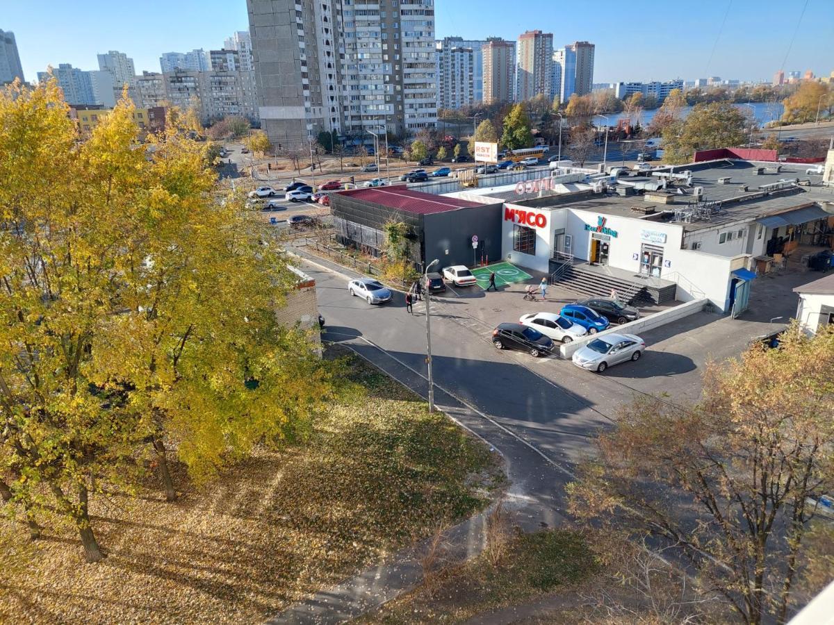 2К Апартаменты Ул.Ревуцкого 19/1 Kyiv Exterior foto