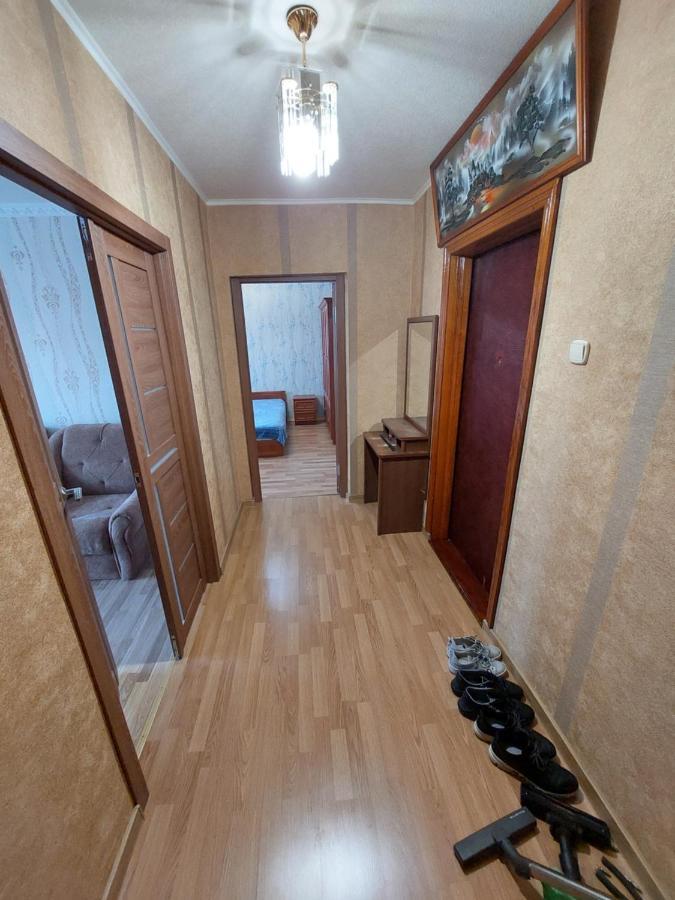 2К Апартаменты Ул.Ревуцкого 19/1 Kyiv Exterior foto